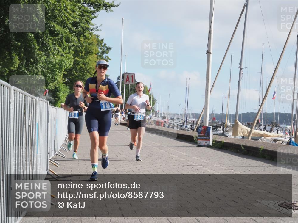 17.08.2025 - KN Förde Triathlon 2025 KatJ http://msf.ph/oto/8587793 17.08.2025 10:13:28 Laufen 161, 181, 224 meine-sportfotos.de