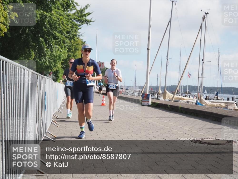 17.08.2025 - KN Förde Triathlon 2025 KatJ http://msf.ph/oto/8587807 17.08.2025 10:13:29 Laufen 161, 181, 224 meine-sportfotos.de
