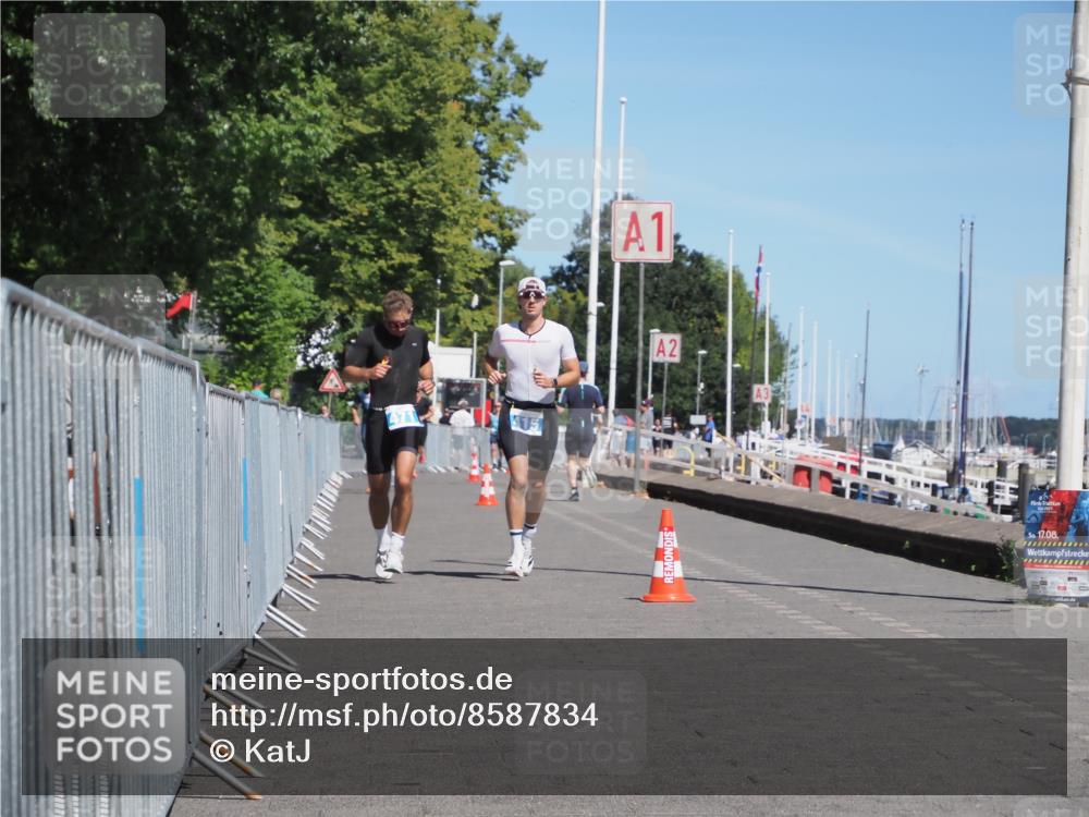 17.08.2025 - KN Förde Triathlon 2025 KatJ http://msf.ph/oto/8587834 17.08.2025 13:31:27 Laufen 415, 471 meine-sportfotos.de
