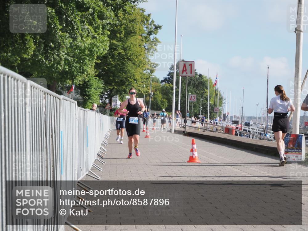 17.08.2025 - KN Förde Triathlon 2025 KatJ http://msf.ph/oto/8587896 17.08.2025 10:13:39 Laufen 221 meine-sportfotos.de