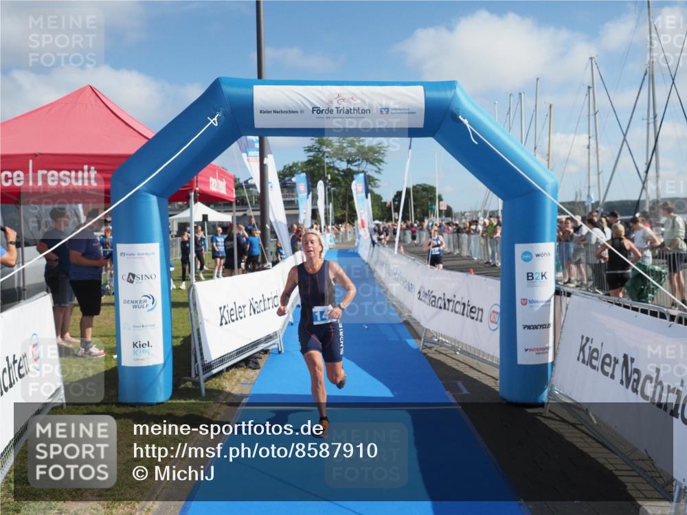 17.08.2025 - KN Förde Triathlon 2025 MichiJ http://msf.ph/oto/8587910 17.08.2025 10:28:16 Laufen 145 meine-sportfotos.de