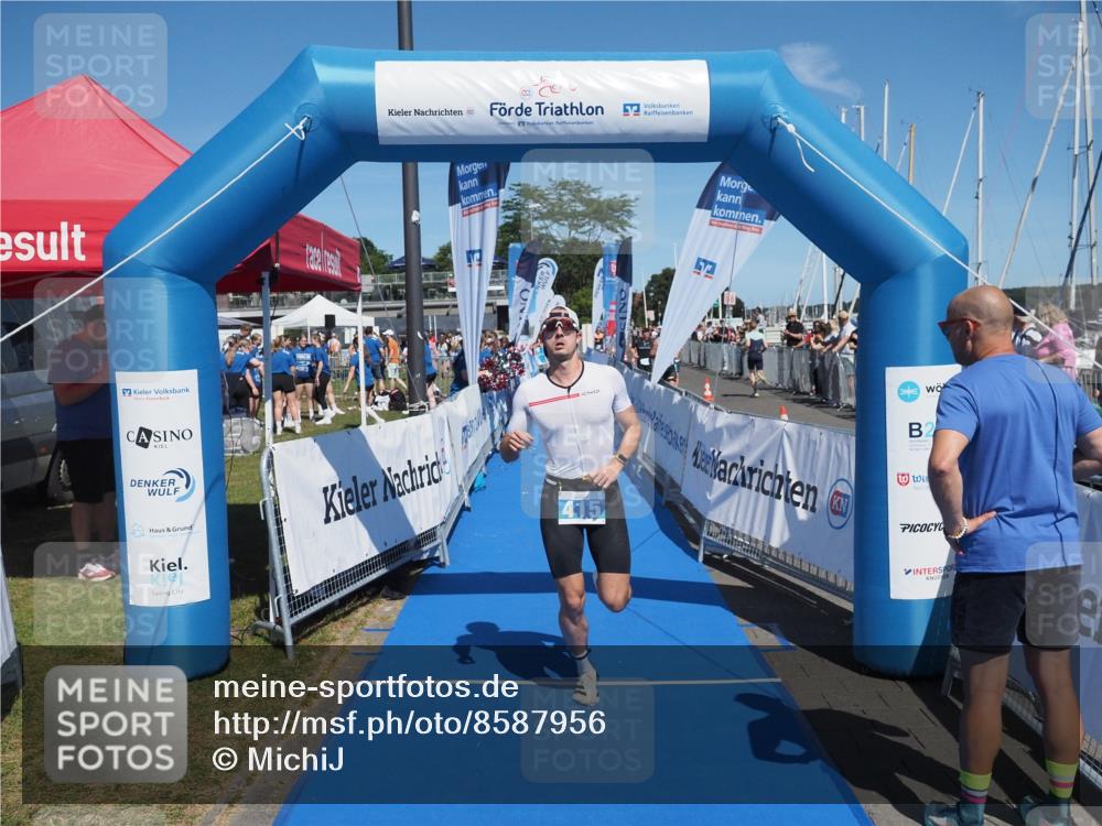 17.08.2025 - KN Förde Triathlon 2025 MichiJ http://msf.ph/oto/8587956 17.08.2025 13:42:43 Laufen 415, 419 meine-sportfotos.de