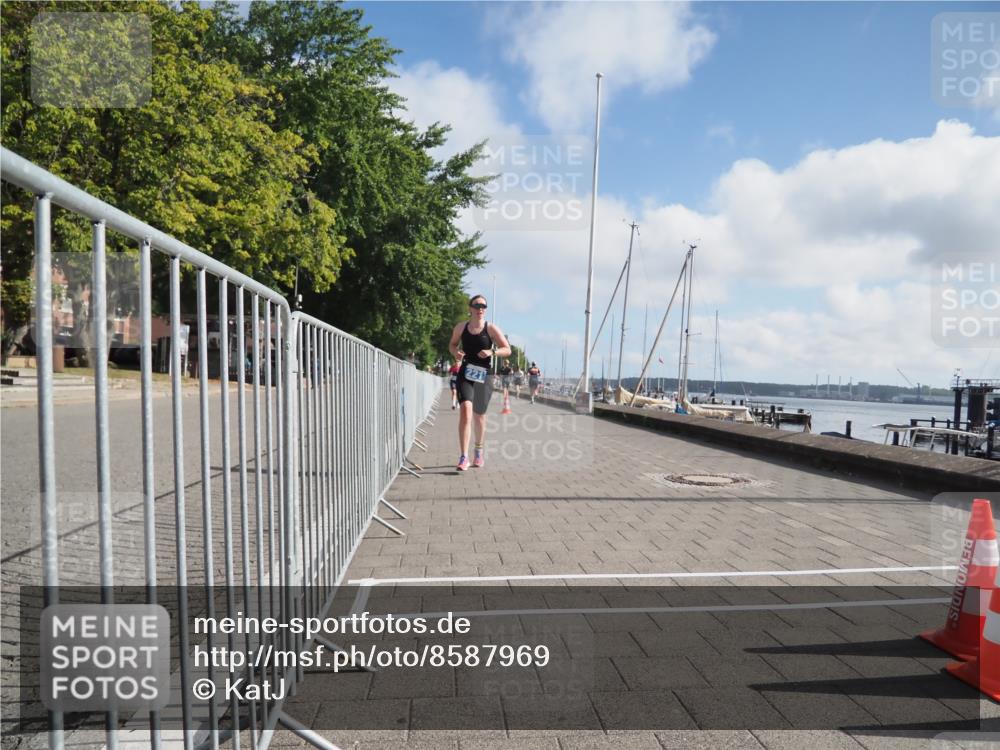 17.08.2025 - KN Förde Triathlon 2025 KatJ http://msf.ph/oto/8587969 17.08.2025 10:13:44 Laufen 137, 221 meine-sportfotos.de