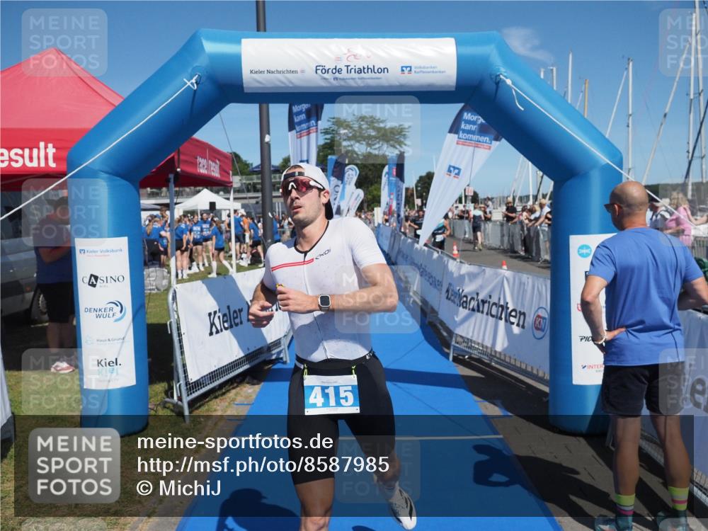 17.08.2025 - KN Förde Triathlon 2025 MichiJ http://msf.ph/oto/8587985 17.08.2025 13:42:44 Laufen 415, 419 meine-sportfotos.de
