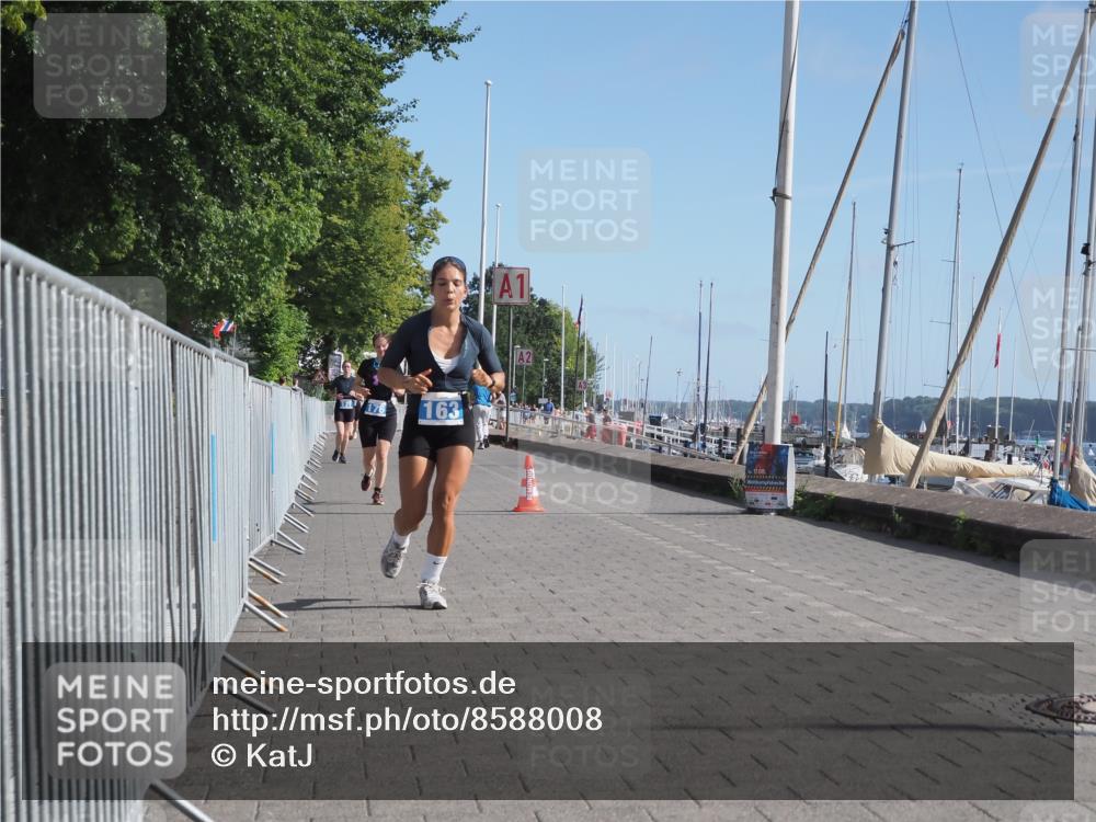 17.08.2025 - KN Förde Triathlon 2025 KatJ http://msf.ph/oto/8588008 17.08.2025 10:38:38 Laufen 163, 176 meine-sportfotos.de