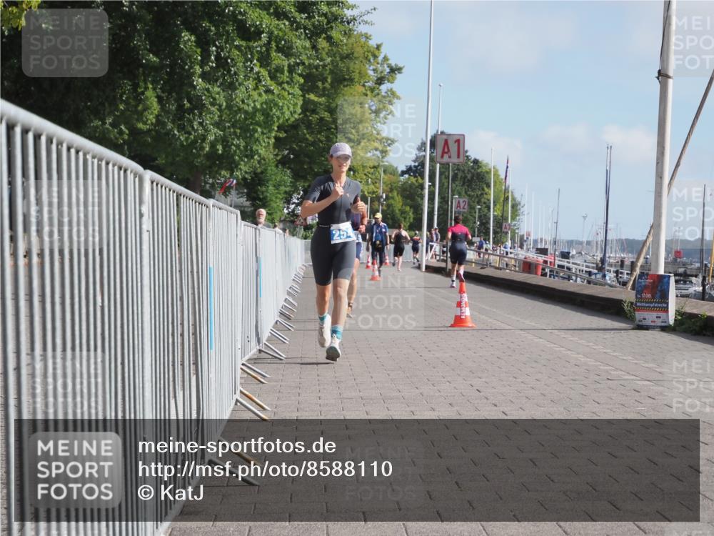 17.08.2025 - KN Förde Triathlon 2025 KatJ http://msf.ph/oto/8588110 17.08.2025 10:14:06 Laufen 145, 254 meine-sportfotos.de