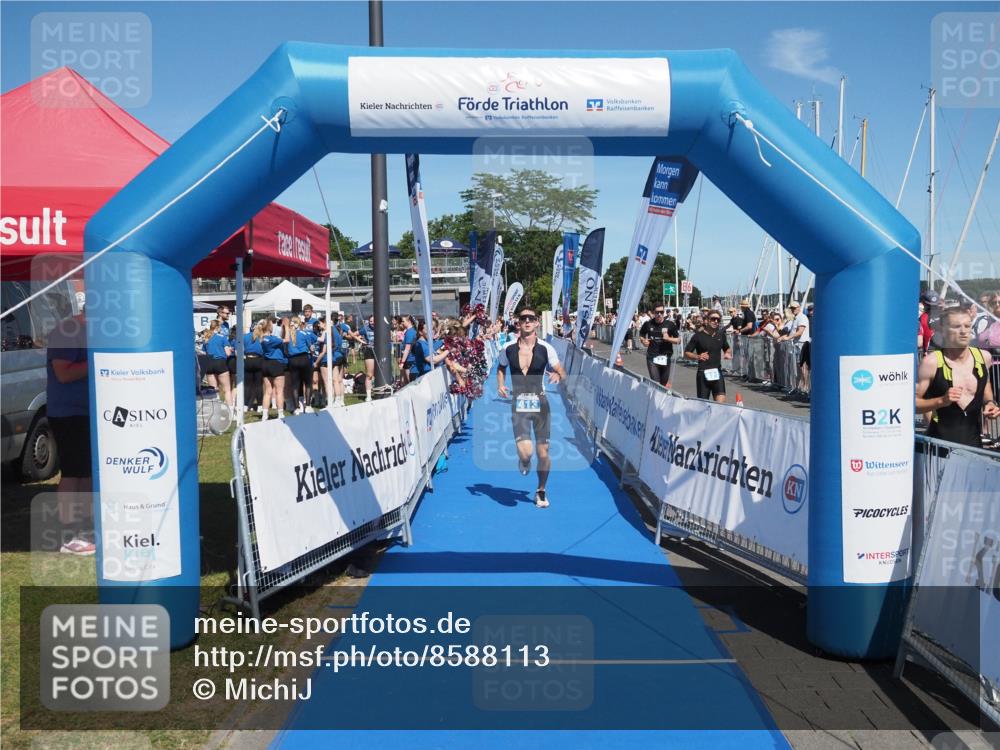 17.08.2025 - KN Förde Triathlon 2025 MichiJ http://msf.ph/oto/8588113 17.08.2025 13:44:21 Laufen 413, 422 meine-sportfotos.de