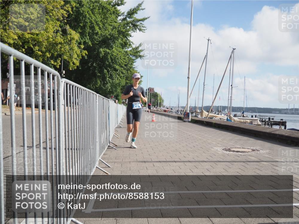 17.08.2025 - KN Förde Triathlon 2025 KatJ http://msf.ph/oto/8588153 17.08.2025 10:14:08 Laufen 145, 254 meine-sportfotos.de