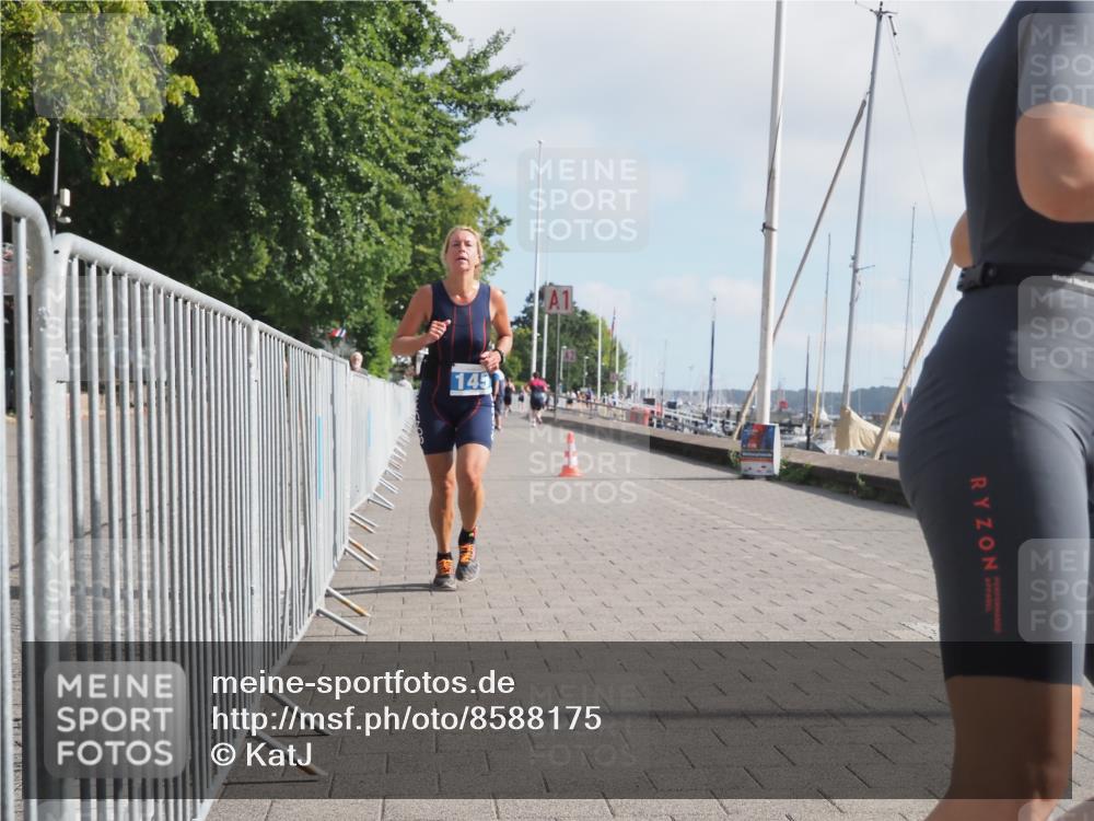 17.08.2025 - KN Förde Triathlon 2025 KatJ http://msf.ph/oto/8588175 17.08.2025 10:14:10 Laufen 145, 254 meine-sportfotos.de