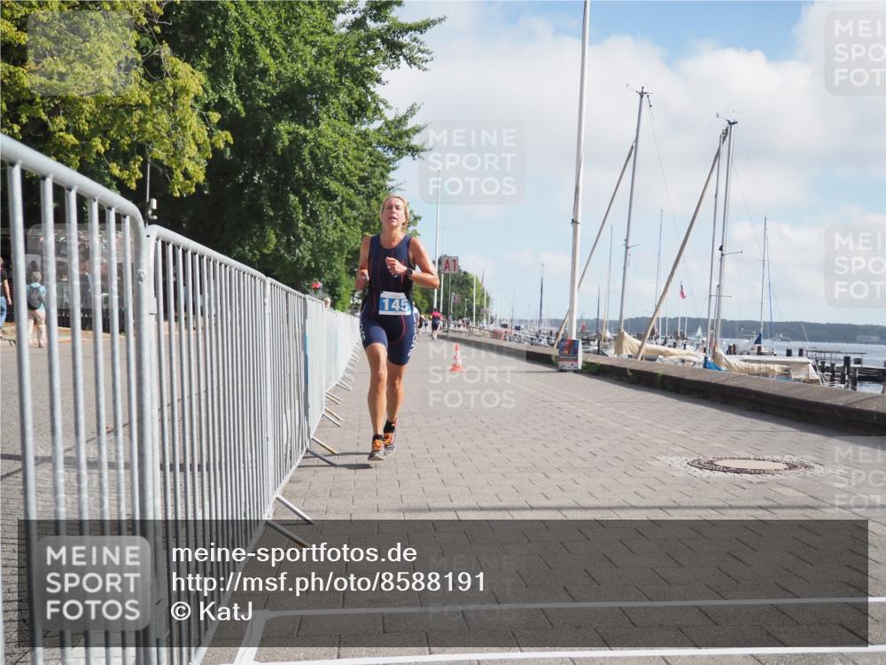 17.08.2025 - KN Förde Triathlon 2025 KatJ http://msf.ph/oto/8588191 17.08.2025 10:14:11 Laufen 145, 166, 254 meine-sportfotos.de