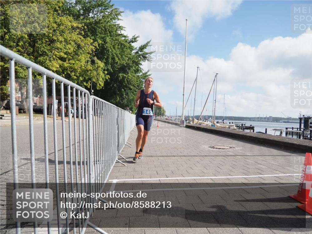 17.08.2025 - KN Förde Triathlon 2025 KatJ http://msf.ph/oto/8588213 17.08.2025 10:14:11 Laufen 145, 166, 254 meine-sportfotos.de