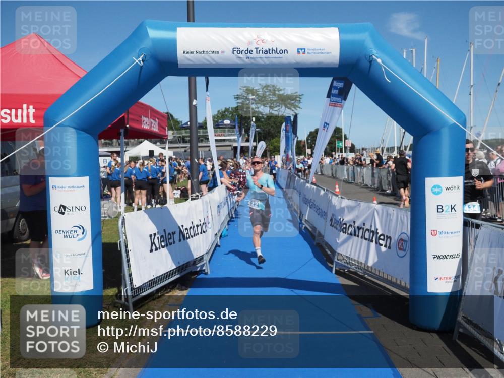 17.08.2025 - KN Förde Triathlon 2025 MichiJ http://msf.ph/oto/8588229 17.08.2025 13:44:24 Laufen 407, 413, 422, 433 meine-sportfotos.de