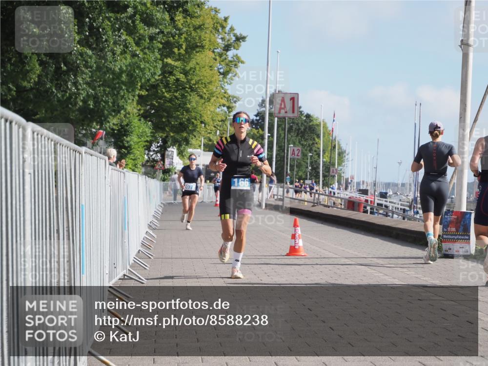 17.08.2025 - KN Förde Triathlon 2025 KatJ http://msf.ph/oto/8588238 17.08.2025 10:14:17 Laufen 166, 202 meine-sportfotos.de
