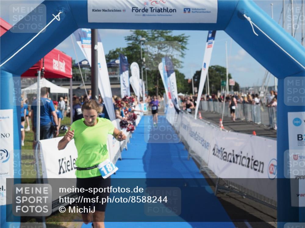 17.08.2025 - KN Förde Triathlon 2025 MichiJ http://msf.ph/oto/8588244 17.08.2025 10:29:13 Laufen 187 meine-sportfotos.de