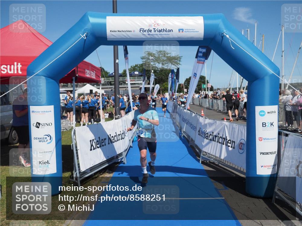 17.08.2025 - KN Förde Triathlon 2025 MichiJ http://msf.ph/oto/8588251 17.08.2025 13:44:24 Laufen 407, 413, 422, 433 meine-sportfotos.de