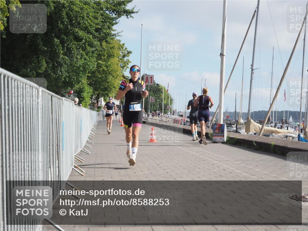 17.08.2025 - KN Förde Triathlon 2025 KatJ http://msf.ph/oto/8588253 17.08.2025 10:14:18 Laufen 166, 202 meine-sportfotos.de