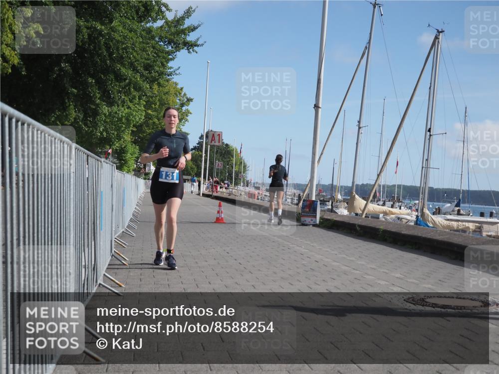 17.08.2025 - KN Förde Triathlon 2025 KatJ http://msf.ph/oto/8588254 17.08.2025 10:38:49 Laufen 131 meine-sportfotos.de