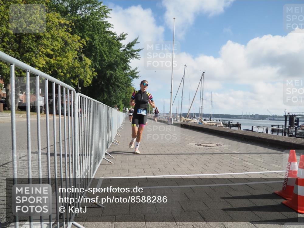 17.08.2025 - KN Förde Triathlon 2025 KatJ http://msf.ph/oto/8588286 17.08.2025 10:14:20 Laufen 166, 202 meine-sportfotos.de