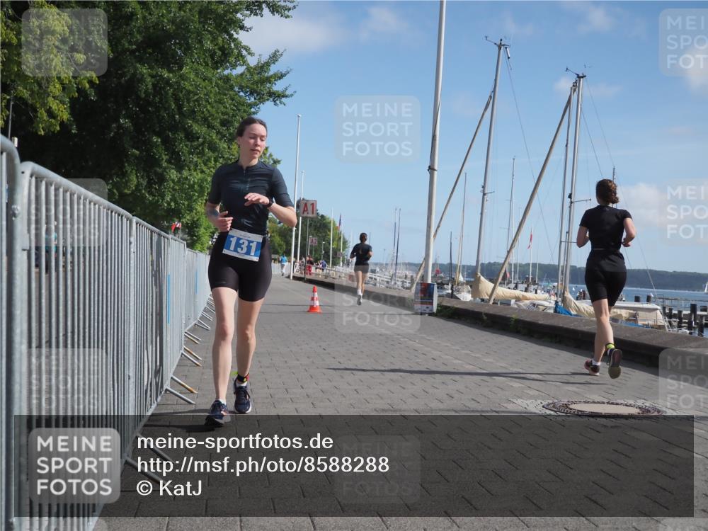 17.08.2025 - KN Förde Triathlon 2025 KatJ http://msf.ph/oto/8588288 17.08.2025 10:38:50 Laufen 131 meine-sportfotos.de