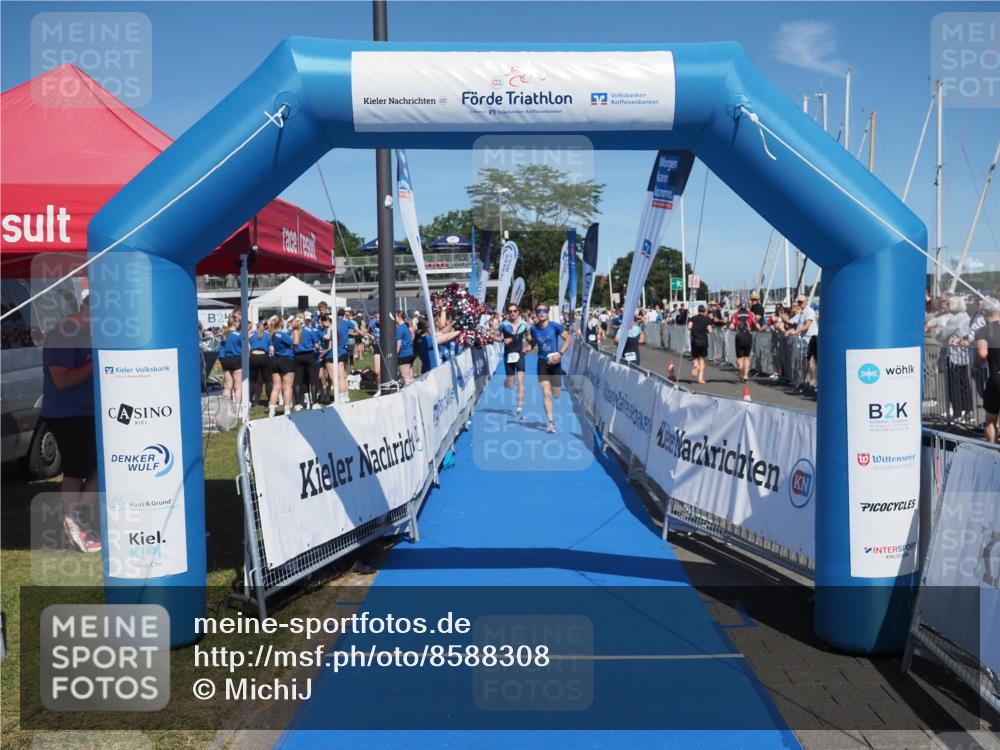 17.08.2025 - KN Förde Triathlon 2025 MichiJ http://msf.ph/oto/8588308 17.08.2025 13:44:26 Laufen 407, 413, 422, 433 meine-sportfotos.de