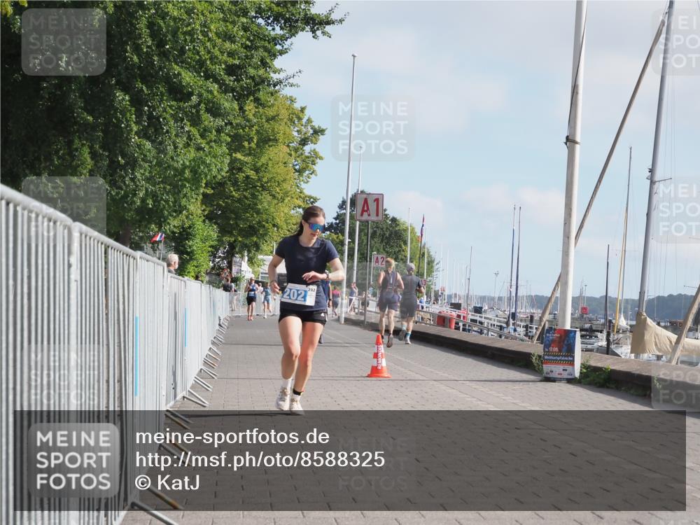17.08.2025 - KN Förde Triathlon 2025 KatJ http://msf.ph/oto/8588325 17.08.2025 10:14:23 Laufen 166, 202 meine-sportfotos.de