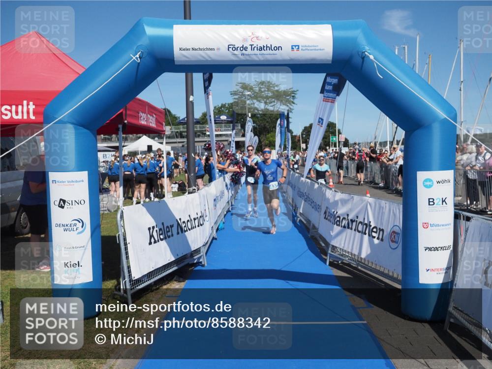 17.08.2025 - KN Förde Triathlon 2025 MichiJ http://msf.ph/oto/8588342 17.08.2025 13:44:27 Laufen 407, 413, 422, 433 meine-sportfotos.de