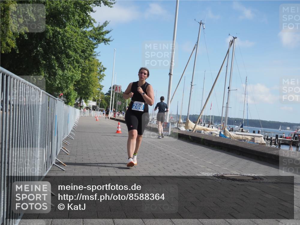 17.08.2025 - KN Förde Triathlon 2025 KatJ http://msf.ph/oto/8588364 17.08.2025 10:38:59 Laufen 208 meine-sportfotos.de