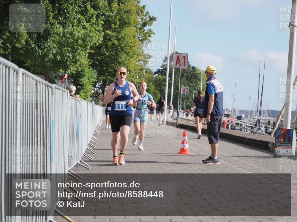 17.08.2025 - KN Förde Triathlon 2025 KatJ http://msf.ph/oto/8588448 17.08.2025 10:14:37 Laufen 111, 216 meine-sportfotos.de