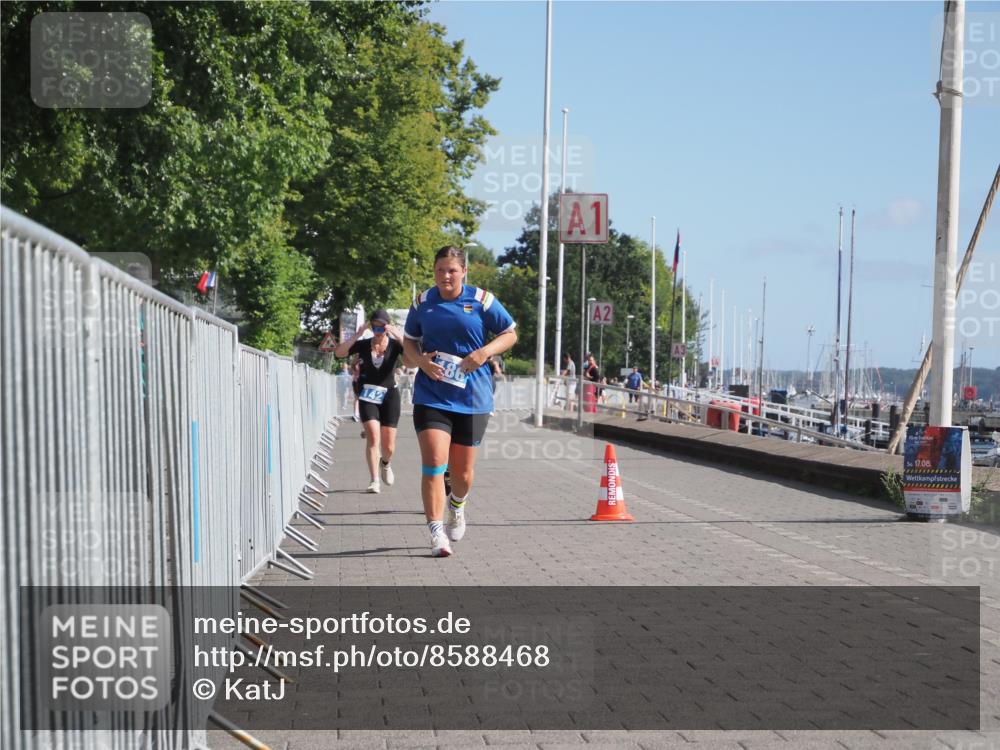 17.08.2025 - KN Förde Triathlon 2025 KatJ http://msf.ph/oto/8588468 17.08.2025 10:39:34 Laufen 142, 156, 186 meine-sportfotos.de