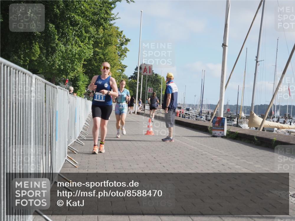17.08.2025 - KN Förde Triathlon 2025 KatJ http://msf.ph/oto/8588470 17.08.2025 10:14:38 Laufen 111, 119, 216 meine-sportfotos.de
