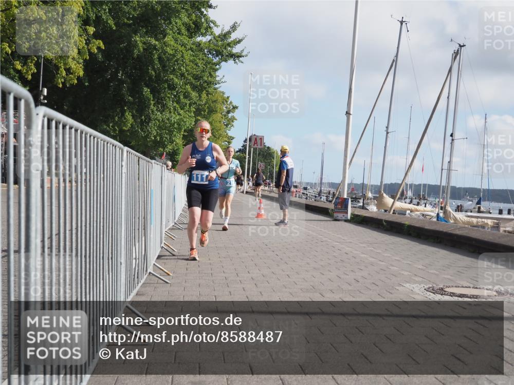 17.08.2025 - KN Förde Triathlon 2025 KatJ http://msf.ph/oto/8588487 17.08.2025 10:14:39 Laufen 111, 119, 216 meine-sportfotos.de