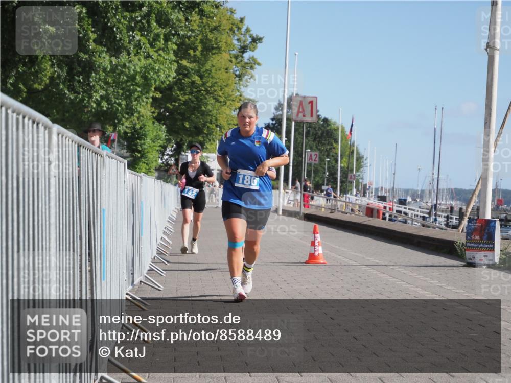 17.08.2025 - KN Förde Triathlon 2025 KatJ http://msf.ph/oto/8588489 17.08.2025 10:39:35 Laufen 142, 156, 186 meine-sportfotos.de