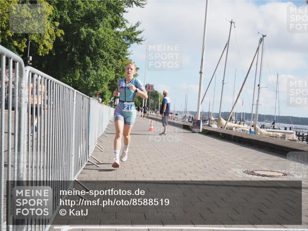 17.08.2025 - KN Förde Triathlon 2025 KatJ http://msf.ph/oto/8588519 17.08.2025 10:14:41 Laufen 111, 119, 216, 223 meine-sportfotos.de