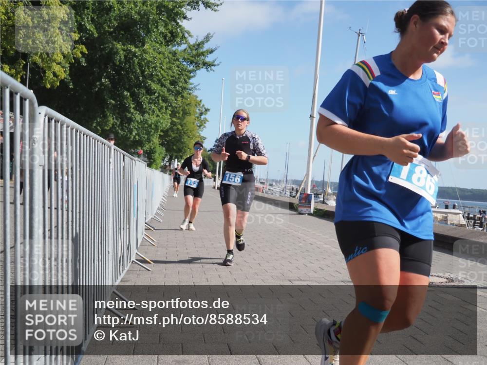 17.08.2025 - KN Förde Triathlon 2025 KatJ http://msf.ph/oto/8588534 17.08.2025 10:39:40 Laufen 142, 156, 186 meine-sportfotos.de