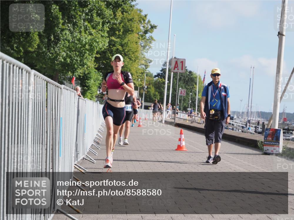 17.08.2025 - KN Förde Triathlon 2025 KatJ http://msf.ph/oto/8588580 17.08.2025 10:14:45 Laufen 119, 216, 223 meine-sportfotos.de