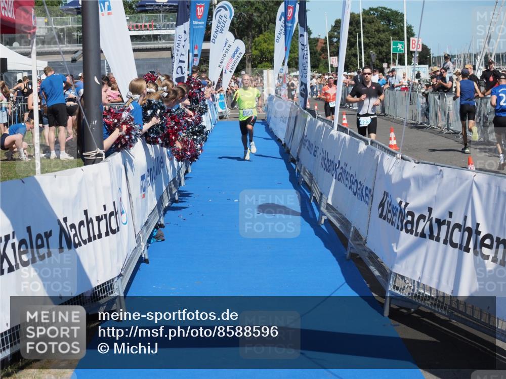 17.08.2025 - KN Förde Triathlon 2025 MichiJ http://msf.ph/oto/8588596 17.08.2025 13:45:18 Laufen 456 meine-sportfotos.de