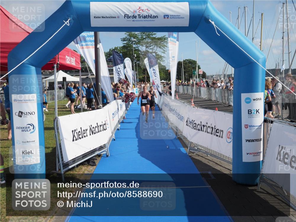 17.08.2025 - KN Förde Triathlon 2025 MichiJ http://msf.ph/oto/8588690 17.08.2025 10:30:51 Laufen 128, 204 meine-sportfotos.de