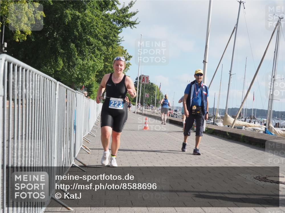 17.08.2025 - KN Förde Triathlon 2025 KatJ http://msf.ph/oto/8588696 17.08.2025 10:14:50 Laufen 114, 119, 223 meine-sportfotos.de