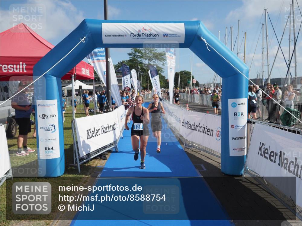 17.08.2025 - KN Förde Triathlon 2025 MichiJ http://msf.ph/oto/8588754 17.08.2025 10:30:53 Laufen 128, 204 meine-sportfotos.de