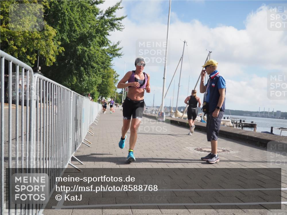 17.08.2025 - KN Förde Triathlon 2025 KatJ http://msf.ph/oto/8588768 17.08.2025 10:14:56 Laufen 114, 138, 159 meine-sportfotos.de