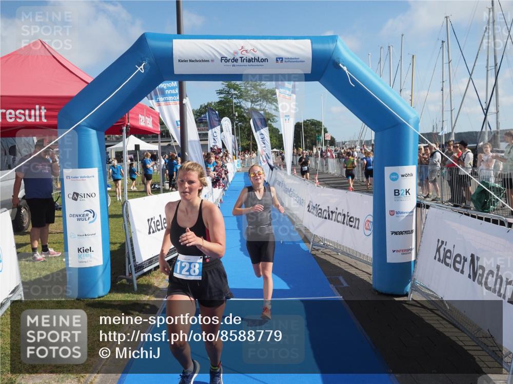 17.08.2025 - KN Förde Triathlon 2025 MichiJ http://msf.ph/oto/8588779 17.08.2025 10:30:54 Laufen 128, 204 meine-sportfotos.de