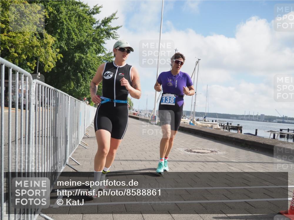 17.08.2025 - KN Förde Triathlon 2025 KatJ http://msf.ph/oto/8588861 17.08.2025 10:15:06 Laufen 128, 138, 159 meine-sportfotos.de