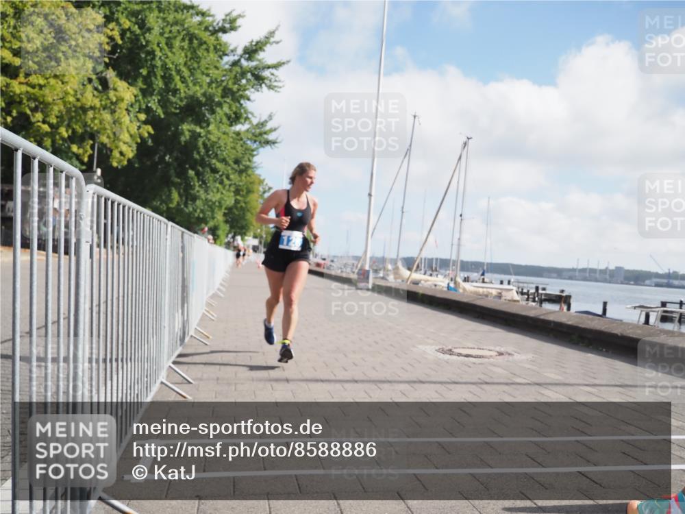 17.08.2025 - KN Förde Triathlon 2025 KatJ http://msf.ph/oto/8588886 17.08.2025 10:15:07 Laufen 128, 138, 159 meine-sportfotos.de