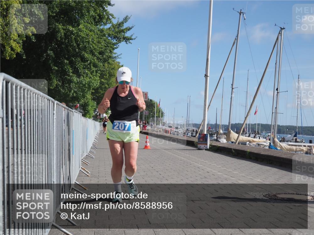 17.08.2025 - KN Förde Triathlon 2025 KatJ http://msf.ph/oto/8588956 17.08.2025 10:40:30 Laufen 207 meine-sportfotos.de
