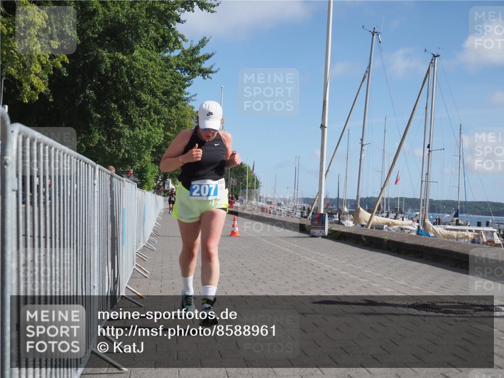 17.08.2025 - KN Förde Triathlon 2025 KatJ http://msf.ph/oto/8588961 17.08.2025 10:40:30 Laufen 207 meine-sportfotos.de
