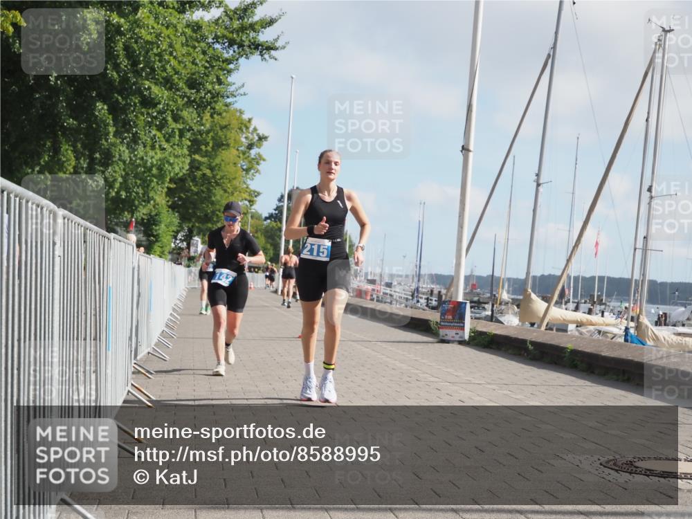 17.08.2025 - KN Förde Triathlon 2025 KatJ http://msf.ph/oto/8588995 17.08.2025 10:15:22 Laufen 142, 183, 215, 242 meine-sportfotos.de