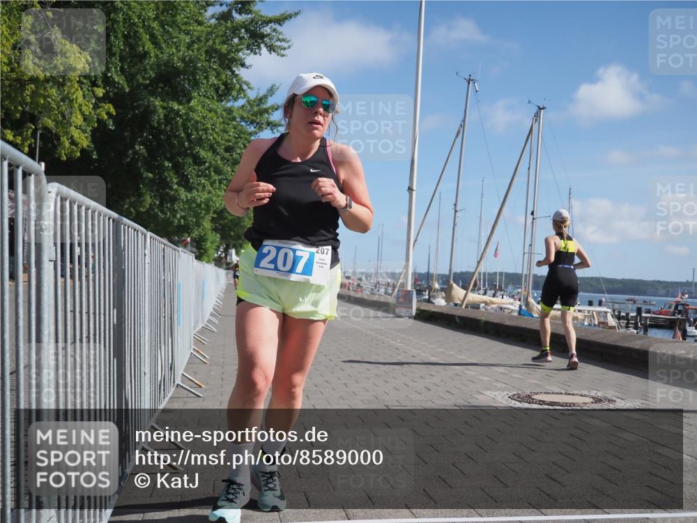 17.08.2025 - KN Förde Triathlon 2025 KatJ http://msf.ph/oto/8589000 17.08.2025 10:40:31 Laufen 207 meine-sportfotos.de