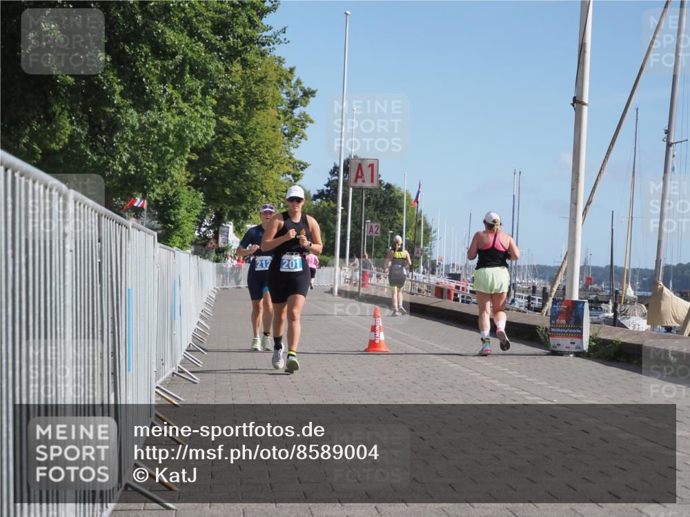 17.08.2025 - KN Förde Triathlon 2025 KatJ http://msf.ph/oto/8589004 17.08.2025 10:40:41 Laufen 201, 212 meine-sportfotos.de