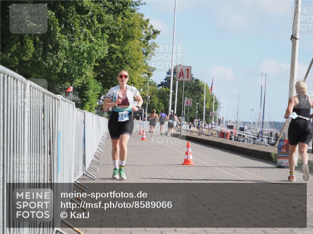 17.08.2025 - KN Förde Triathlon 2025 KatJ http://msf.ph/oto/8589066 17.08.2025 10:15:27 Laufen 142, 242 meine-sportfotos.de