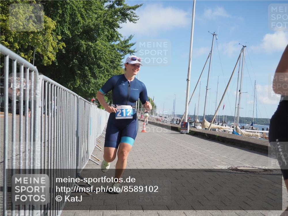 17.08.2025 - KN Förde Triathlon 2025 KatJ http://msf.ph/oto/8589102 17.08.2025 10:40:47 Laufen 201, 212 meine-sportfotos.de